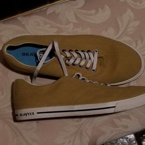 Men's sneakers